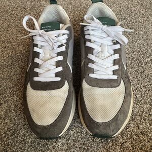 Men's Municipal Gray and White Sneakers